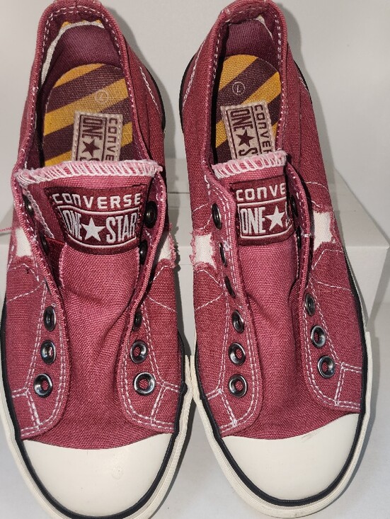 Converse Shoes - Converse Size 7 One Star Low-Top Slip-On Canvas Sneakers - Red